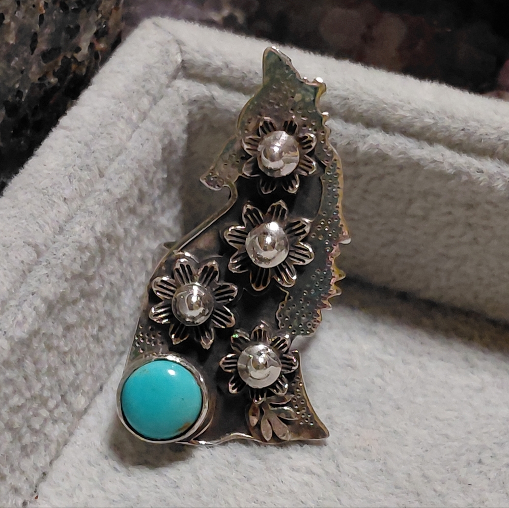 Silver and Turquoise Wolf Floral Statement Ring